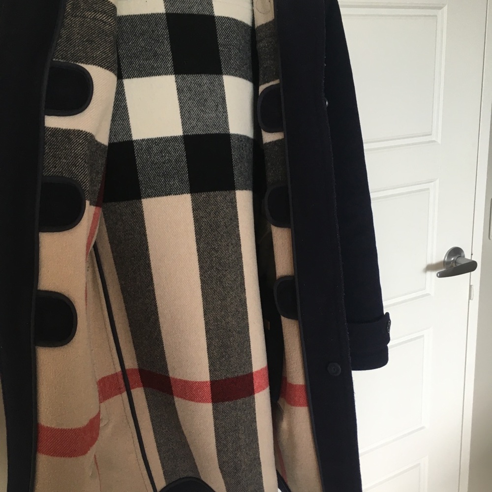 Original Burberry Coat - Picture 4 of 6